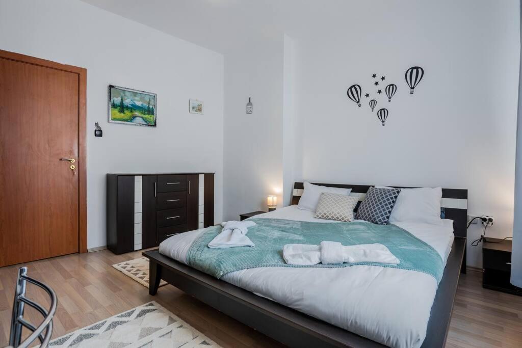 Spacious 3Bd Central Apartment Sofia Exterior foto